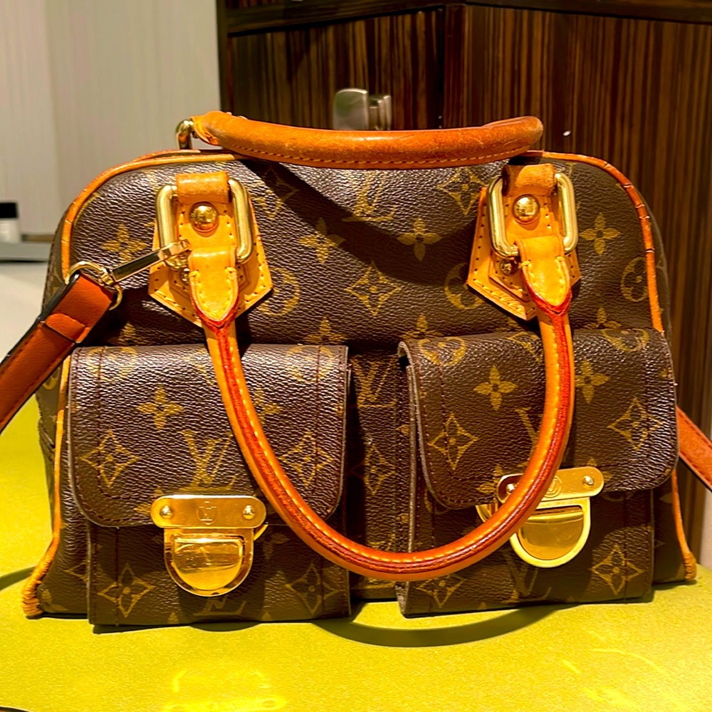 LV manhattan bag